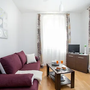 Apartment Goda Center Of